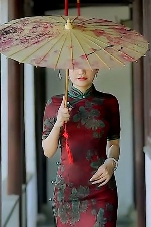 DÙ VẢI phụ kiện không thể thiếu của những bộ ảnh thật thơ